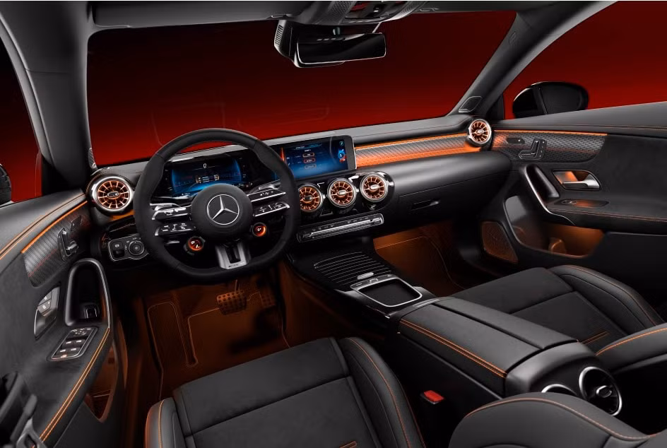 mercedes benz cla ra mat ban nang cap giua vong doi hinh 22