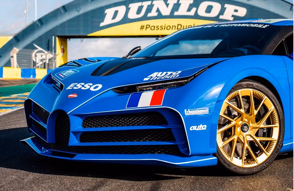 chiec bugatti centodieci duy nhat duoc lay cam hung tu xe dua hinh 7