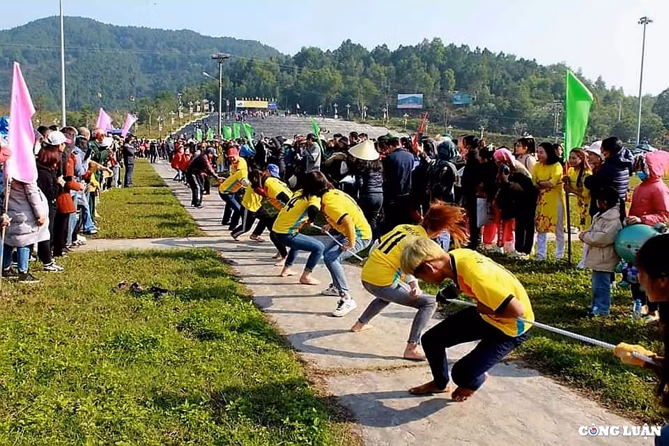 khai hoi chua huong tich mo dau nam du lich ha tinh 2023 hinh 12