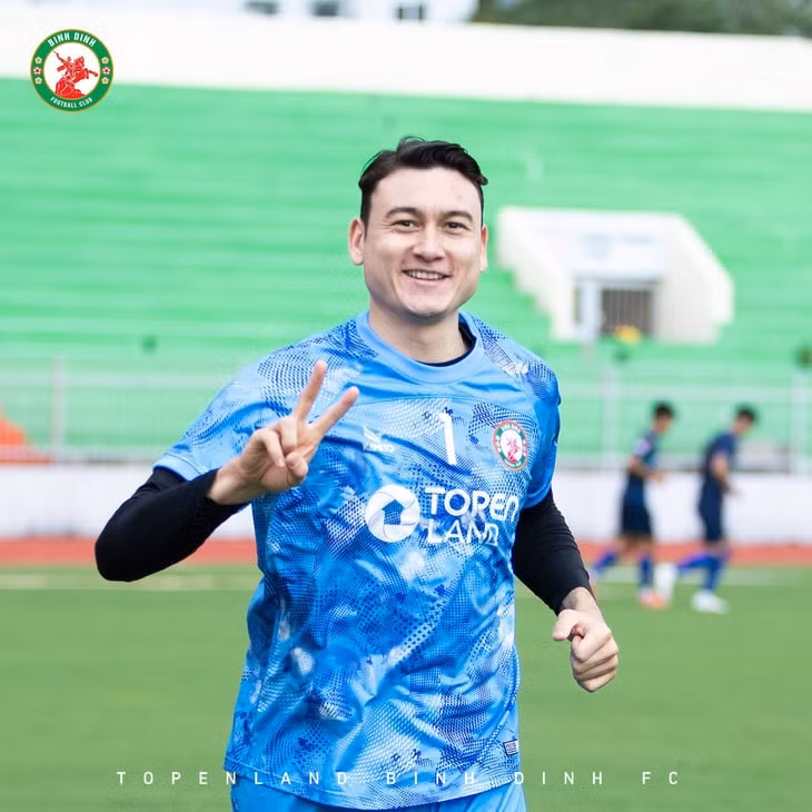 dang van lam lam doi truong clb binh dinh hinh 2