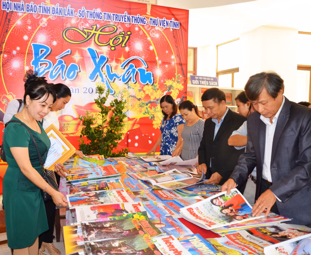 nha bao duong xuan nam va chuyen 5 giai pham 1 tinh than xuan hinh 1