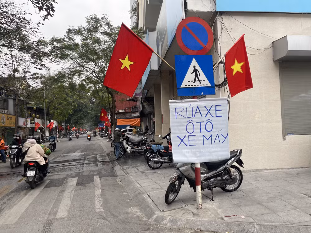 ngay 30 tet quy mao cac cua hang an uong dich vu rua xe tang gia phi ma hinh 1