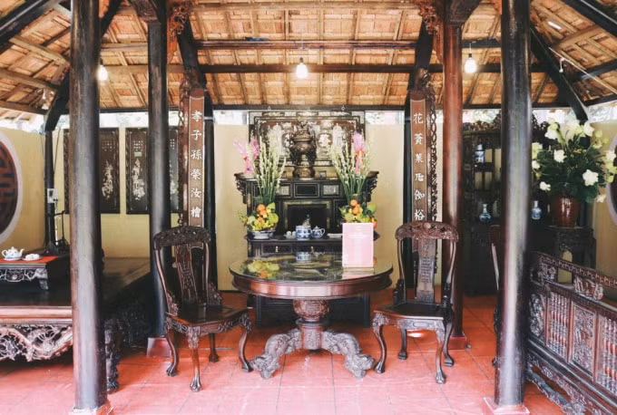 Bàn thờ Tổ tiên của gia đình miền Trung. Ảnh: Tiến Vũ