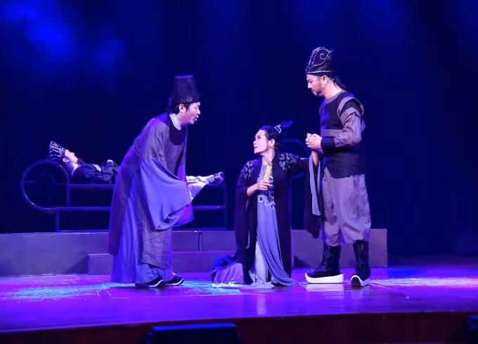 Một cảnh trong vở kịch “Vụ án cậu trời”.