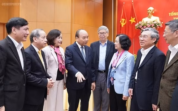 Thủ tướng cùng các đại biểu dự Hội nghị. Ảnh: VGP