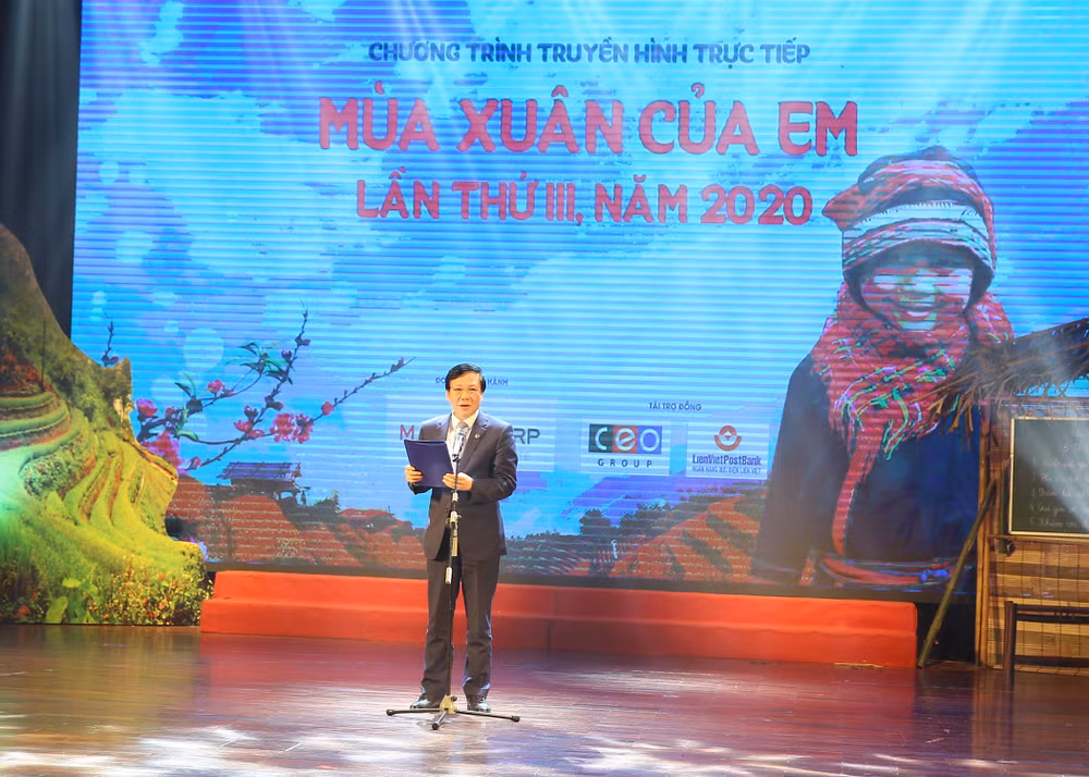 Đồng chí Hồ Quang Lợi, Phó Chủ tịch Thường trực Hội Nhà báo Việt Nam phát biểu tại Chương trình. Ảnh: Sơn Hải