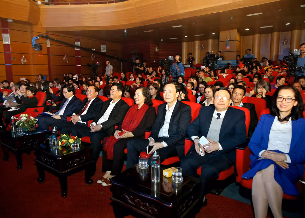 Các đại biểu tham dự Chương trình. Ảnh: Sơn Hải