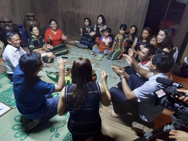 500 nghe nhan cac dan toc tham gia ngay hoi dai ngan tay nguyen tinh hoa hoi tu hinh 3