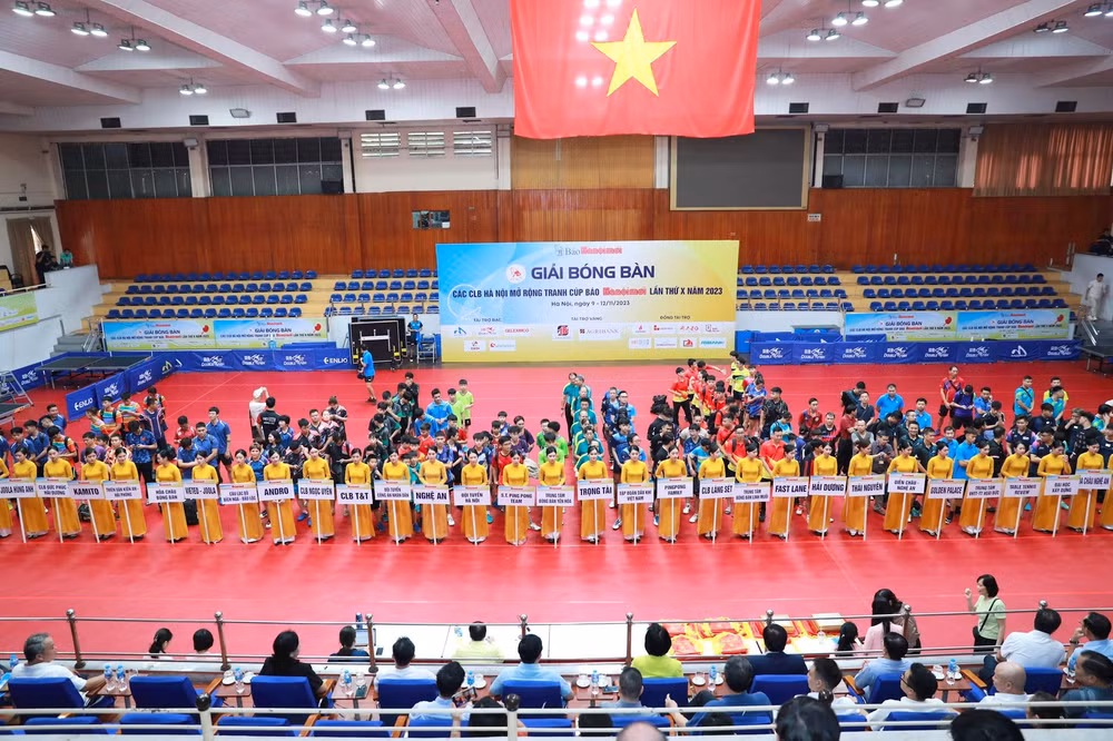khai mac giai bong ban tranh cup bao hanoimoi hinh 1