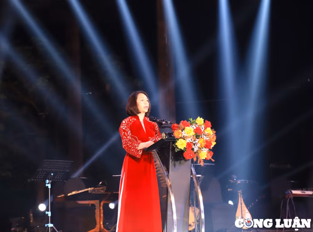 an tuong chuong trinh khai mac le hoi thiet ke sang tao ha noi 2023 hinh 1