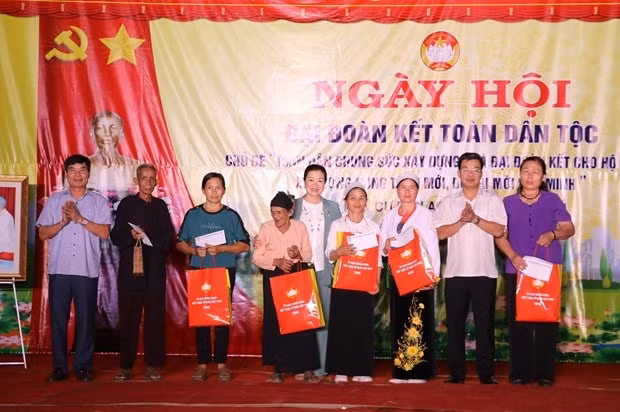 pho chu tich uy ban trung uong mttq viet nam du ngay hoi dai doan ket toan dan toc o ninh binh hinh 2