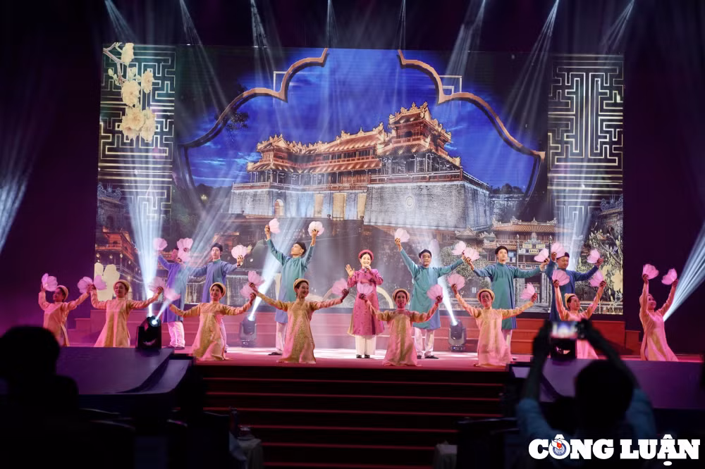 giao luu nghe thuat viet nam lao nghia tinh sat son doi doi ben vung hinh 9