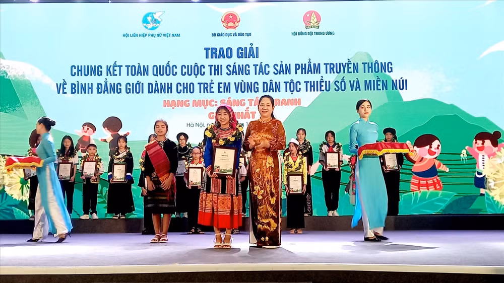 tuyen truyen nang cao nhan thuc ve binh dang gioi cho tre em vung dong bao dtts va mien nui hinh 1