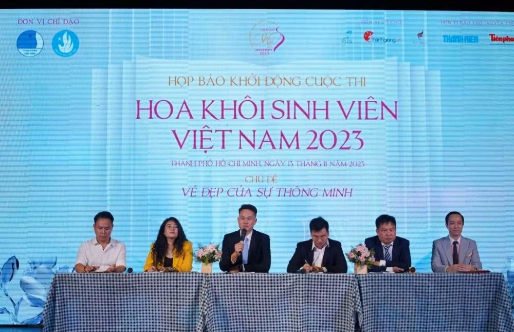 nha thiet ke viet hung danh tron tam huyet cho cuoc thi hoa khoi sinh vien viet nam 2023 hinh 1