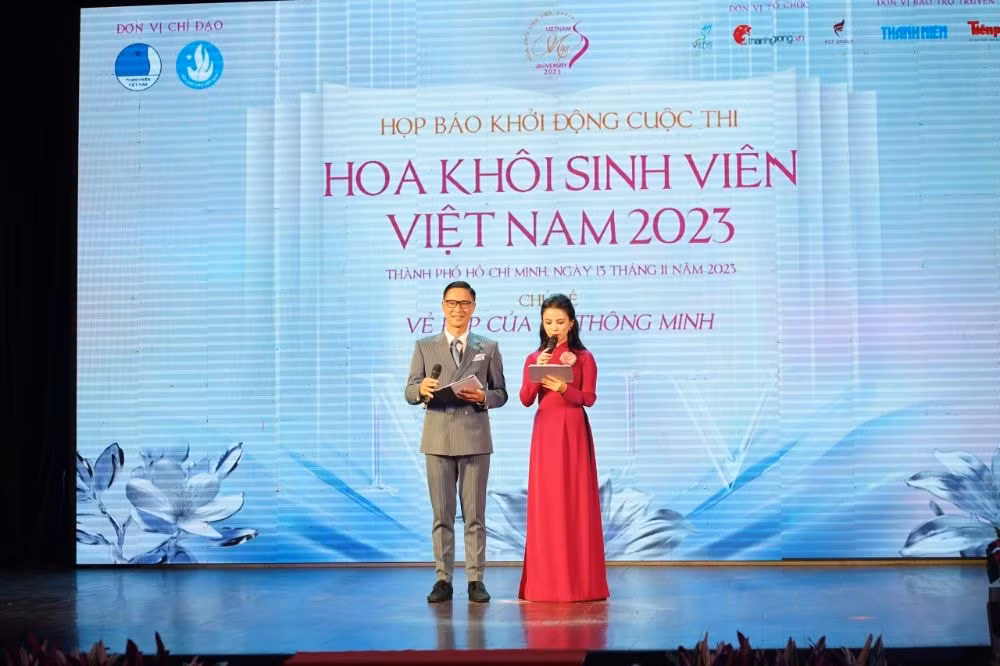 nha thiet ke viet hung danh tron tam huyet cho cuoc thi hoa khoi sinh vien viet nam 2023 hinh 6