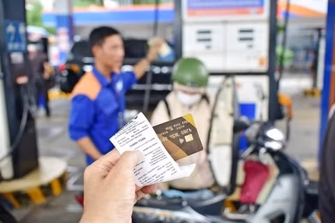 tang cuong thanh tra kiem tra viec lap hoa don dien tu tai cac cua hang ban le xang dau hinh 1