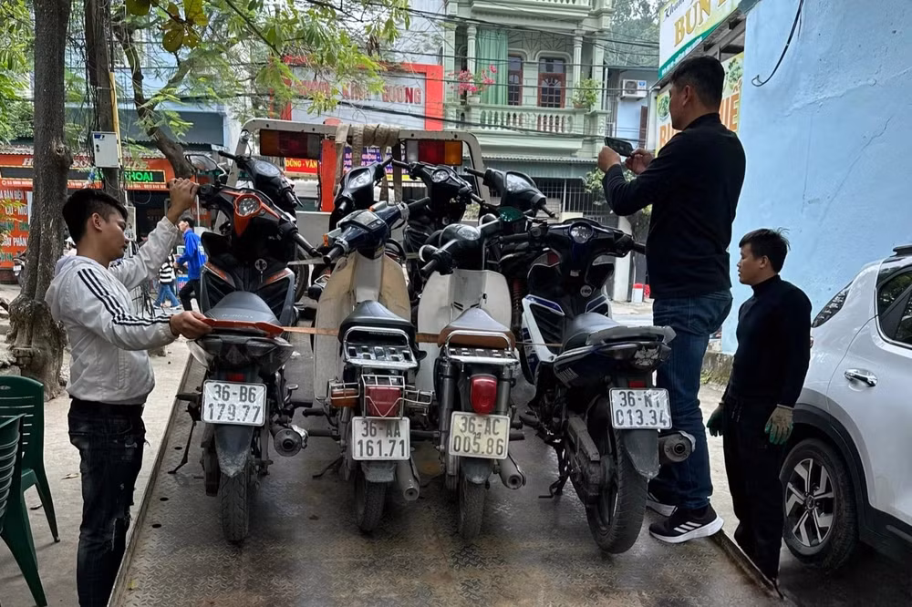 hon 200 thanh thieu nien tai thanh hoa vi pham trat tu an toan giao thong hinh 2