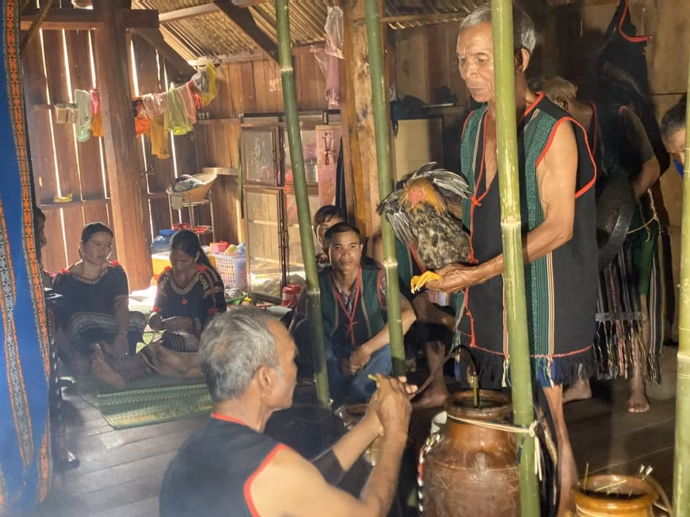 bao ton va phat huy di san van hoa phi vat the quoc gia le mung tho cua nguoi mnong hinh 3