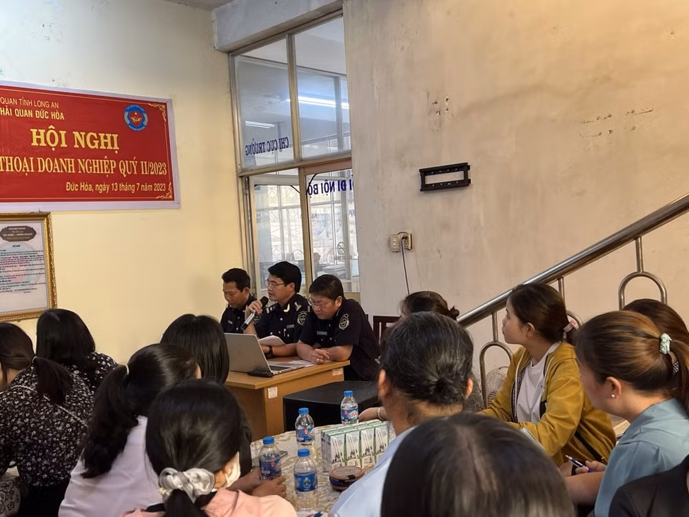 hai quan long an tich cuc ho tro doanh nghiep tuan thu phap luat hai quan hinh 1