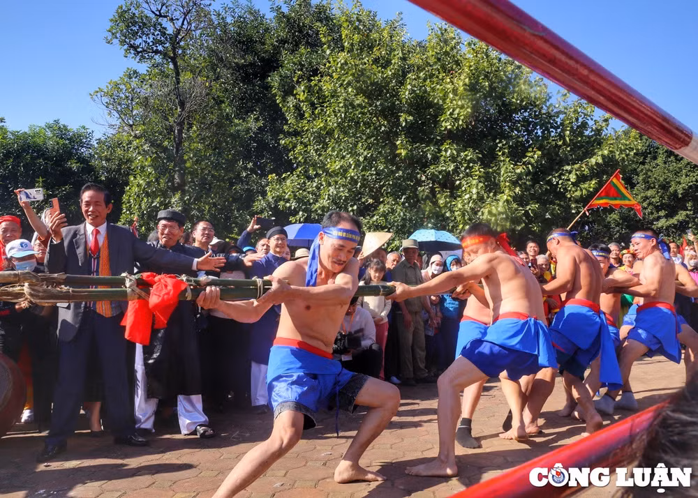 trinh dien nghi le va tro choi keo co viet nam han quoc hinh 4