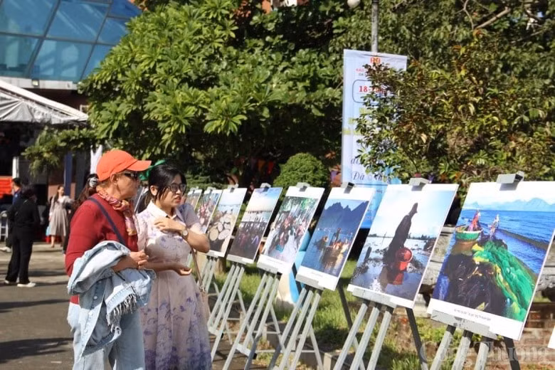 hap dan cac hoat dong trai nghiem ngay hoi di san van hoa da nang hinh 1