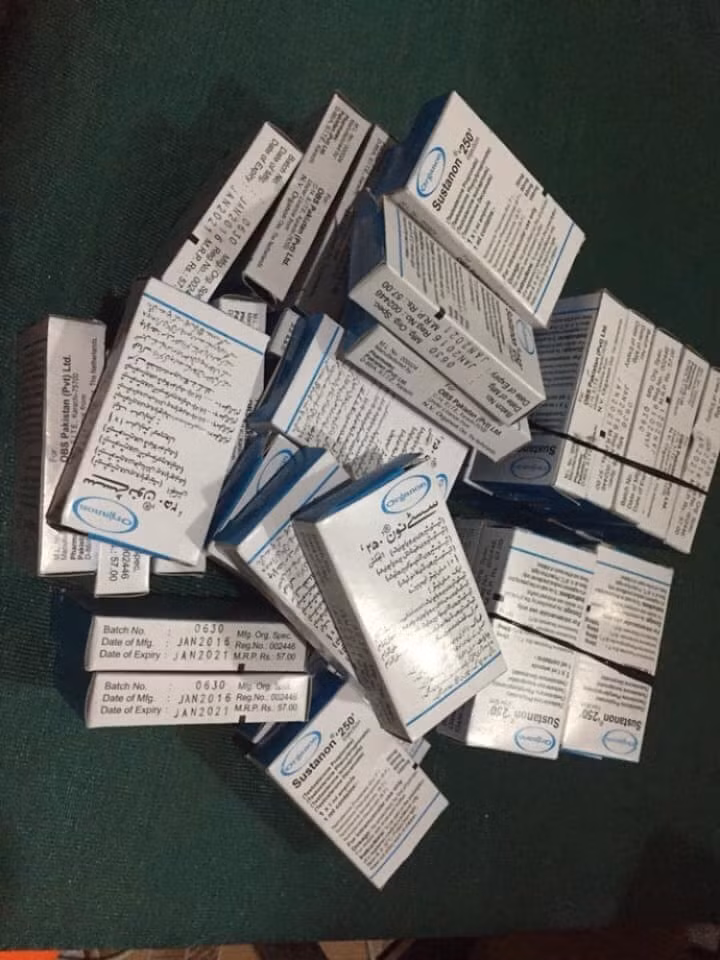 Hiện nay Hormone dùng cho người chuyển giới ở Việt Nam đều được xách lậu từ nước ngoài về (Ảnh Minh Lê)