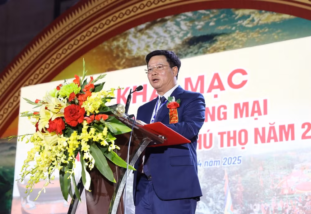 hoi cho thuong mai va san pham ocop phu tho 2025 mo cua co hoi giao thuong quang ba dac san dat to hinh 2