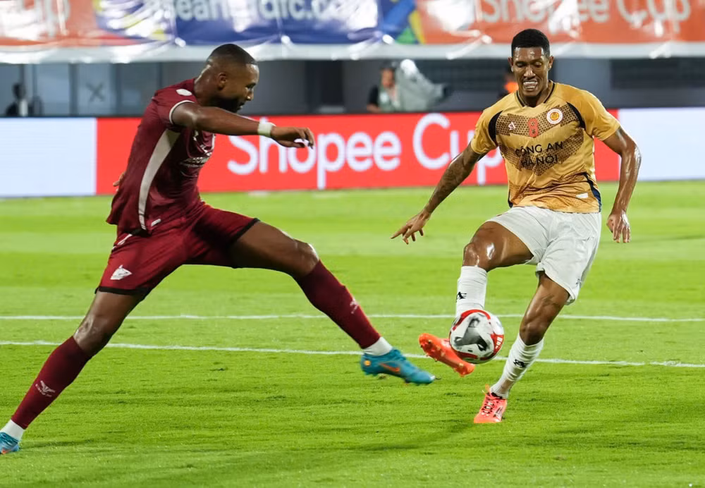 cong an ha noi thua doi bong indonesia tai ban ket luot di cup dong nam a hinh 1