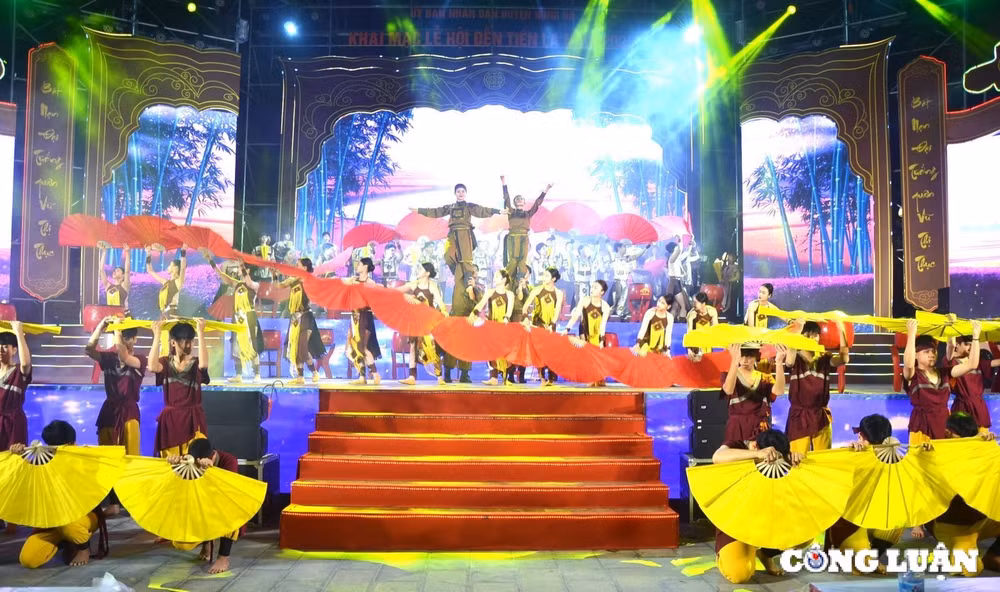 khai mac le hoi den tien la 2025 ton vinh van hoa truyen thong thai binh hinh 3