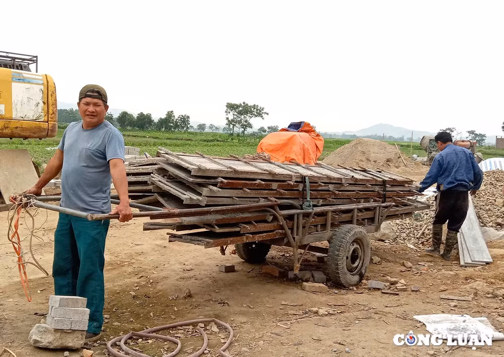 nguoi tho xay ha tinh va hanh trinh lang le cuu nguoi bang giot mau hong hinh 2