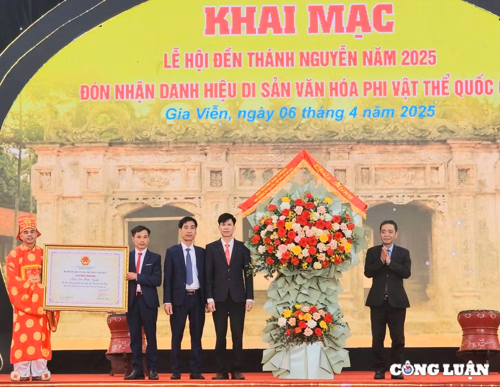 huyen gia vien ninh binh khai mac le hoi den thanh nguyen va don nhan danh hieu di san van hoa phi vat the quoc gia hinh 2