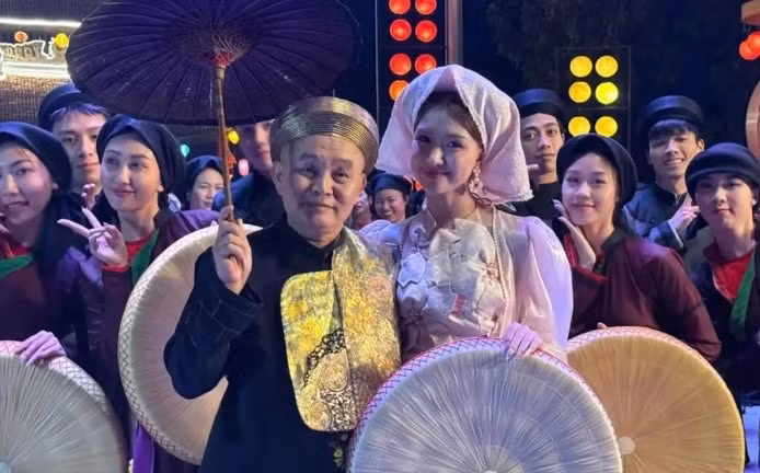 xuan hinh tu long hoa minzy gop mat tai le vinh danh van hoa nghe thuat bac ninh hinh 1