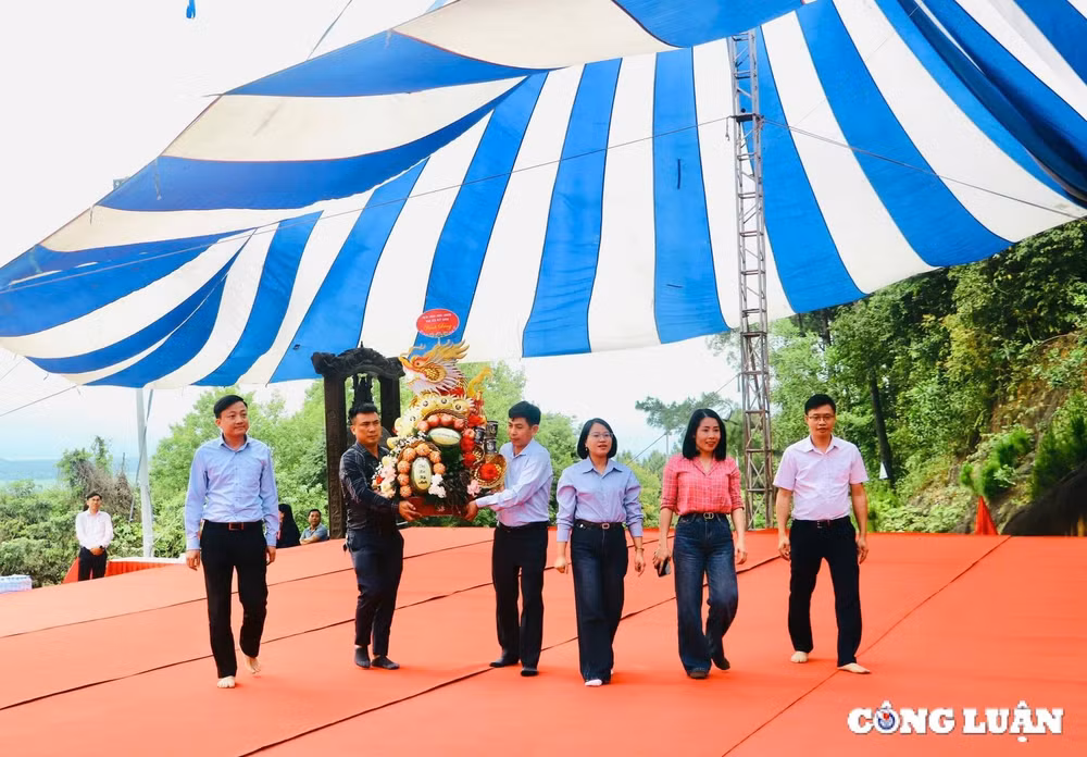 thanh kinh dang le vat tri an quoc to hung vuong tai ha tinh hinh 3