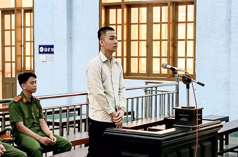 ban ma tuy thue voi gia 15 trieu dong thang thanh nien lanh an 15 nam tu hinh 1