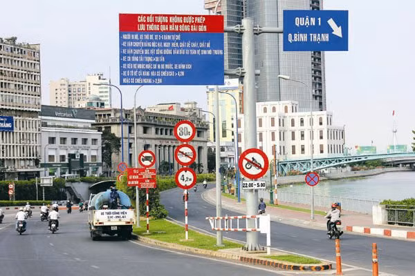 xu ly dut diem cac bat cap cua he thong den tin hieu bien bao giao thong trong thang 4 2025 hinh 1