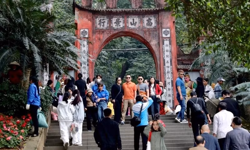 tam dung mot so hoat dong vui choi dip gio to hung vuong hinh 1