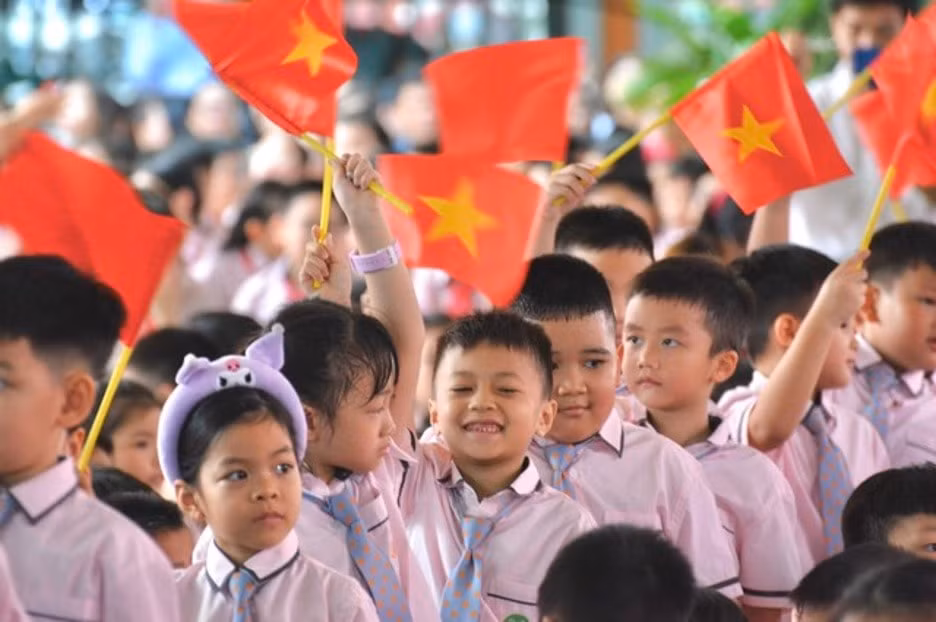 nghi le 30 4 va 1 5 hoc sinh duoc nghi keo dai 5 ngay hinh 1