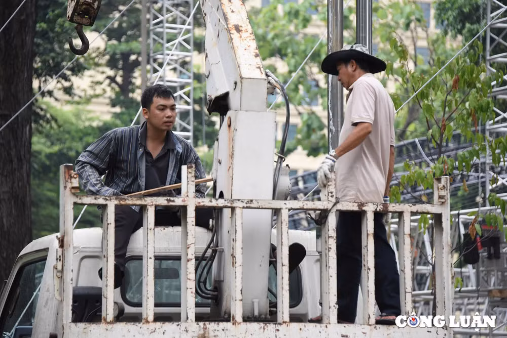 khan truong tat bat thi cong phuc vu dai le 30 4 o tp hcm hinh 6