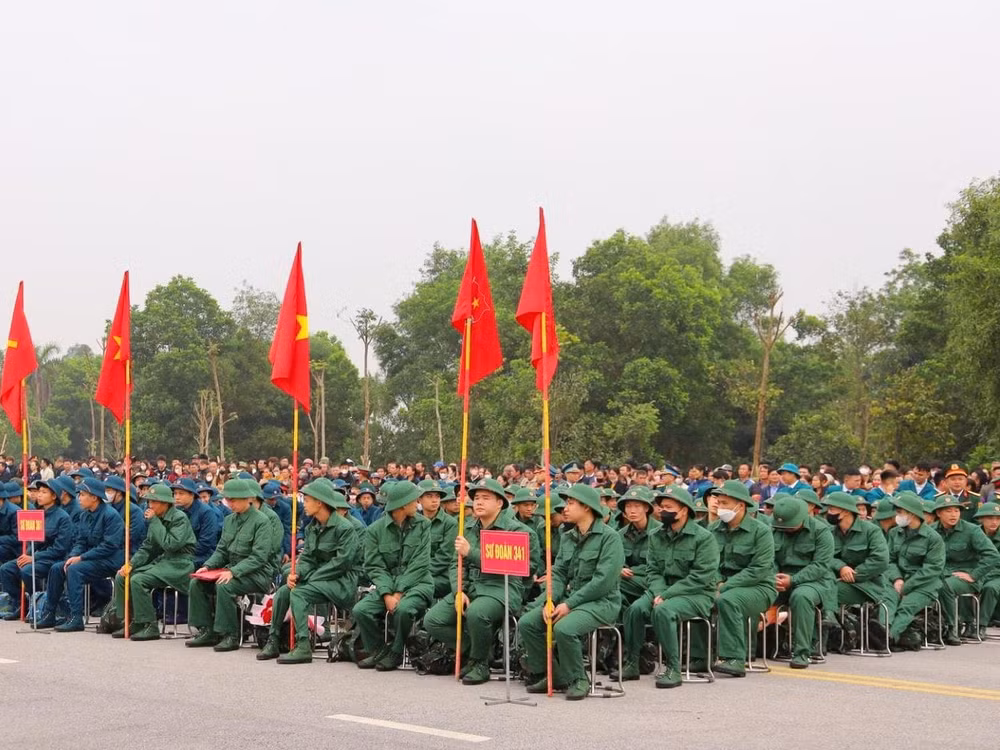 nghe an nam thanh nien bi phat hon 60 trieu dong do khong chap hanh lenh goi nhap ngu hinh 1