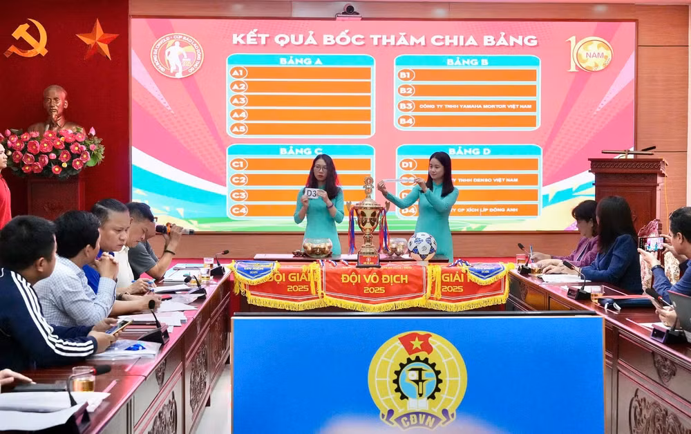 cup bao lao dong thu do lan thu x khoi tranh san choi lon cua cong nhan vien chuc thu do hinh 1