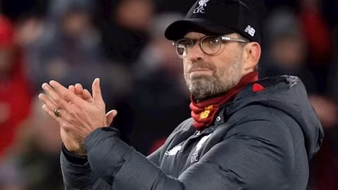 Thuyền trưởng Jurgen Klopp nhận giải HLV xuất sắc nhất Ngoại hạng Anh 2019/2020. Ảnh: internet.