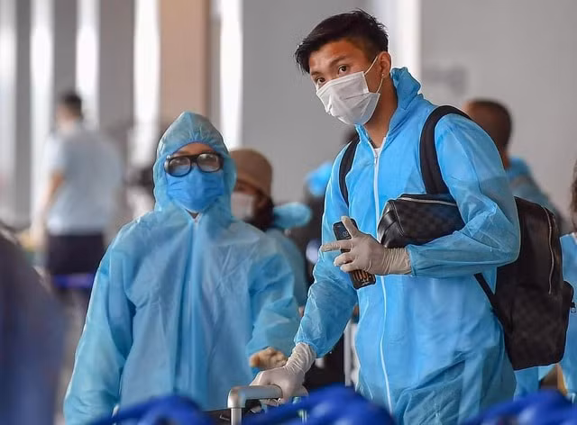 Văn Hậu về quê Thái Bình chỉ khoảng 2 ngày, sau đó anh lập tức hội quân với Hà Nội FC, dự kiến vào ngày 18/8. Ảnh: internet.