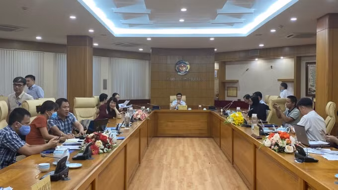 Tổng cục Hải quan phối hợp với các cơ quan liên quan, tổ chức đối thoại với doanh nghiệp và Hiệp hội Gỗ và Lâm sản Việt Nam.