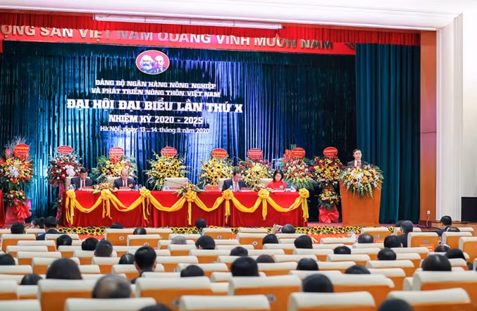 Toàn cảnh Đại hội đại biểu Đảng bộ Agribank lần thứ X, nhiệm kỳ 2020 - 2025.