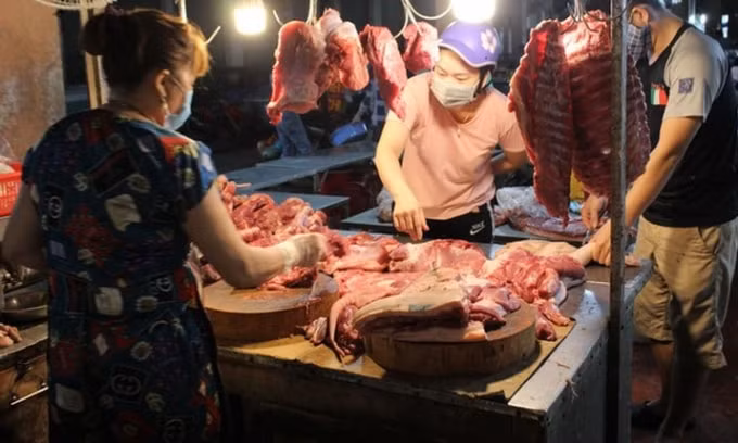 Chợ Nại Hiên Đông mở cửa trở lại sau thời gian phong tỏa. Ảnh: TL.