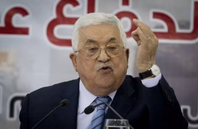Tổng thống Abbas và người dân Palestine phản đối mạnh mẽ thỏa thuận 3 bên giữa UAE - Israel và Mỹ - Ảnh: Reuters