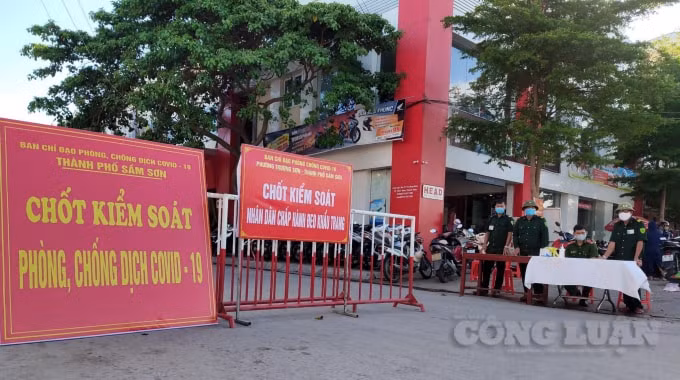 Chốt kiểm soát được thành lập ở những nơi đông người qua lại
