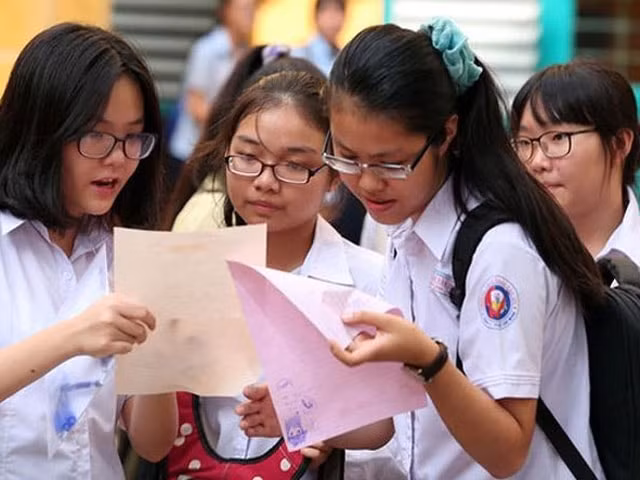 Trong đề thi tốt nghiệp THPT 2020, câu hỏi số 118, mã đề 310 môn Giáo dục công dân gây nhiều tranh cãi. Ảnh: TL.