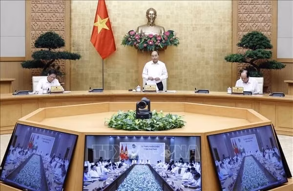 Văn phòng Chính phủ vừa có thông báo kết luận của Thủ tướng Chính phủ Nguyễn Xuân Phúc tại buổi làm việc với lãnh đạo tỉnh Phú Thọ.