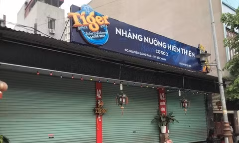 Chủ nhà hàng nhắng nướng Hiền Thiện bị công an triệu tập, làm rõ về clip ông này bắt nữ thượng đế quỳ, xóa bài 